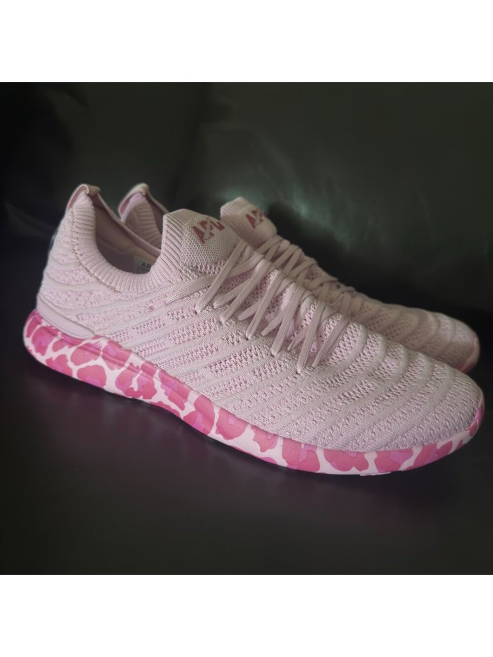 APL Womens‎ TechLoom Wave Sneakers Pink Camo Sole Size 12.5 US Lightweight shoes